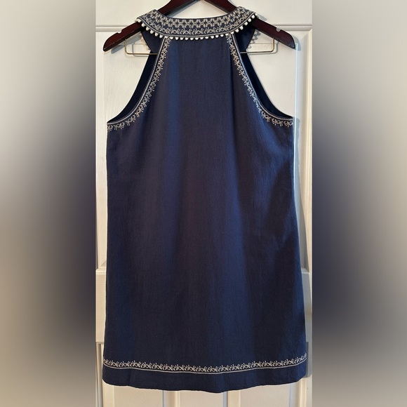 THML Anthropologie M Sleeveless Navy With White Embroidery V Neck Sheath Dress - Picture 9 of 12
